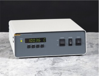 Rosemount 设计恒温槽的控制器